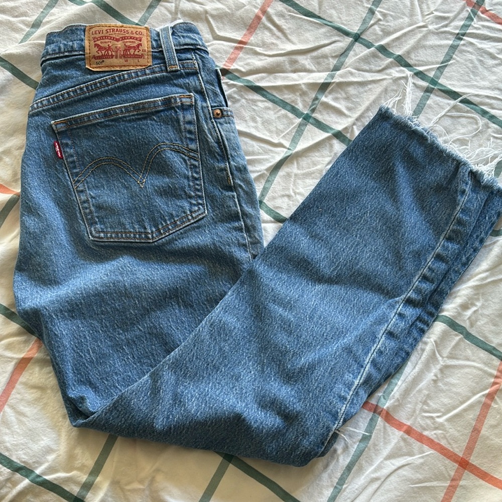 Levi’s 501 blue jeans